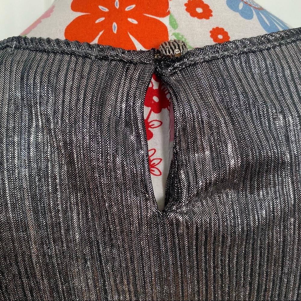 Silver Ribbed Tee - Picture 4 of 4